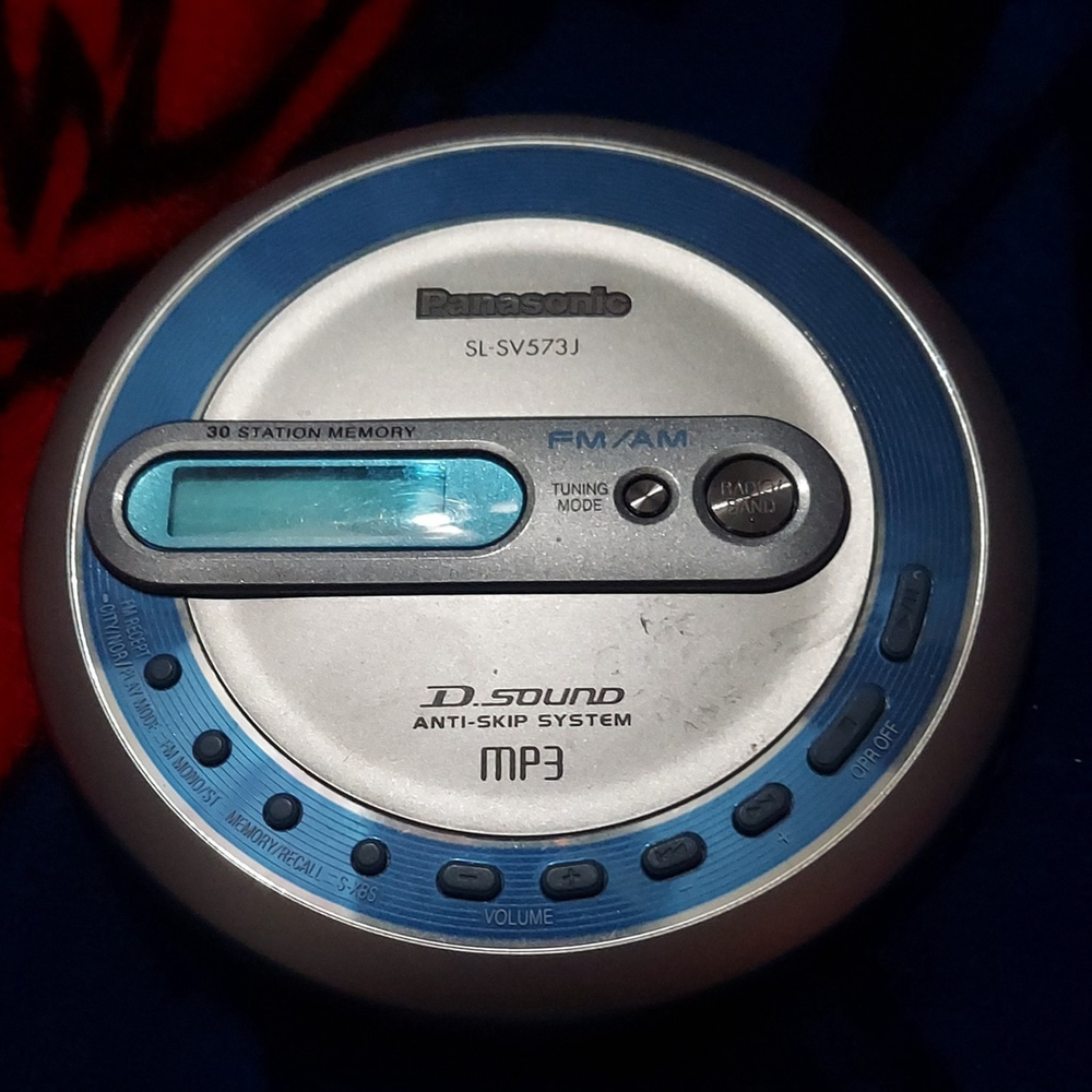 Panasonic SL-SV573J CD Player FM/AM Radio D.Sound Anti-Skip MP3 Silver Blue